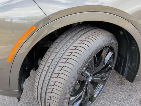 Used 2026 BMW X7 xDrive40i image 13