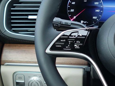 New 2026 Mercedes-Benz GLE 580 GLE 580 image 45