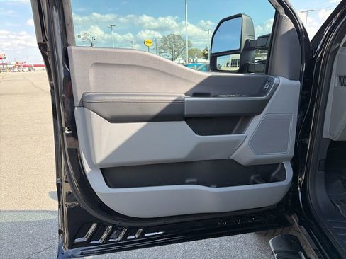 New 2026 Ford F250 XL w/ STX Appearance Package AWD/4WD image 12