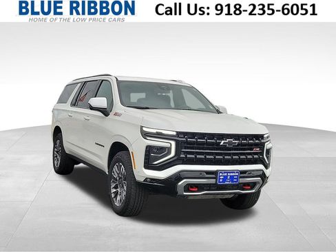 Used 2025 Chevrolet Suburban Z71 AWD/4WD image 1