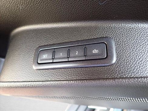 Used 2019 Chevrolet Tahoe Premier AWD/4WD image 19