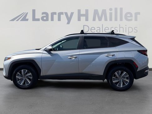 Used 2024 Hyundai Tucson Blue AWD/4WD image 2