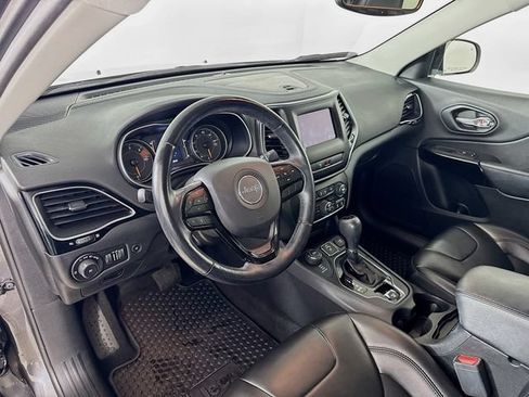 Used 2020 Jeep Cherokee Latitude Plus AWD/4WD image 12