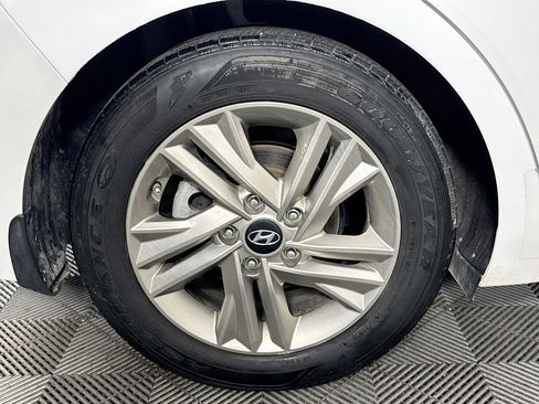 Used 2019 Hyundai Elantra Value Edition FWD image 32
