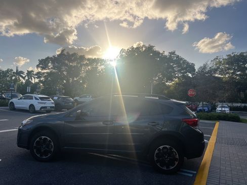 Used 2023 Subaru Crosstrek 2.0i Premium image 14