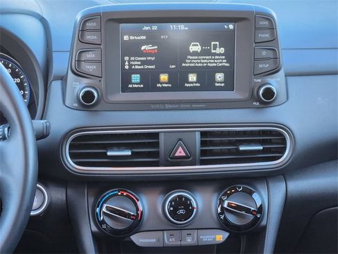 Used 2019 Hyundai Kona SEL w/ SEL Tech Package 02 image 21