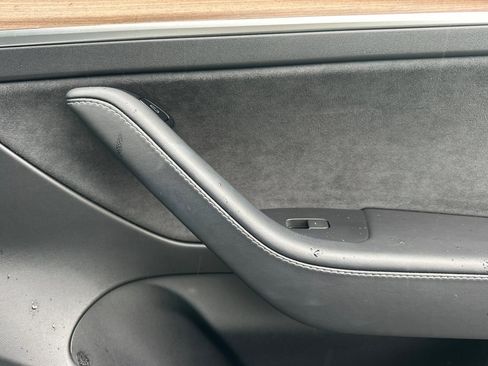 Used 2022 Tesla Model 3 Long Range image 18