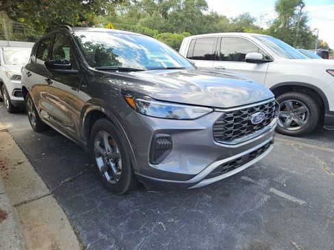 Used 2023 Ford Escape ST-Line w/ Tech Pack #1 AWD/4WD image 5