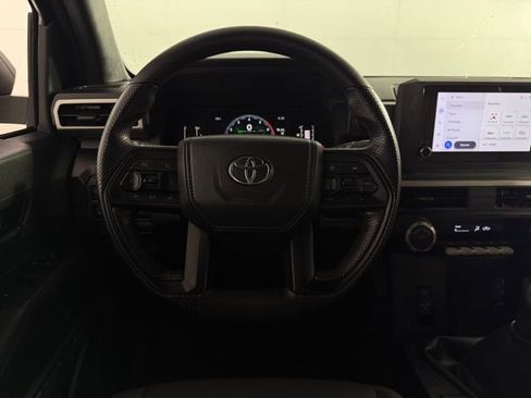 Used 2024 Toyota Tacoma SR image 17