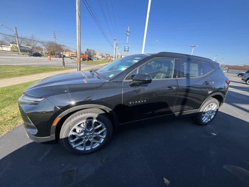 New 2025 Chevrolet Blazer LT w/ Convenience Package image 5