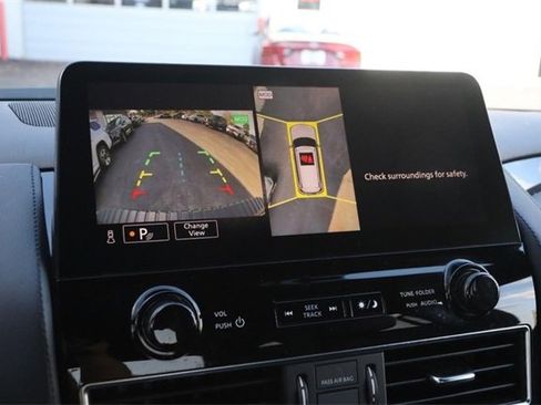 Certified 2024 Nissan Armada SL w/ Midnight Edition Package image 19