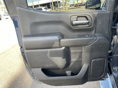 Used 2022 Chevrolet Silverado 1500 Custom w/ Safety Confidence Package image 13