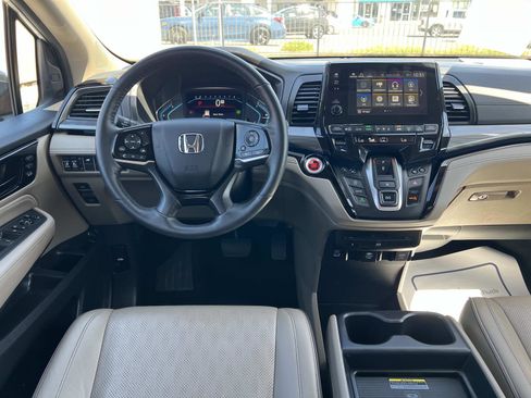 Certified 2024 Honda Odyssey Elite image 7