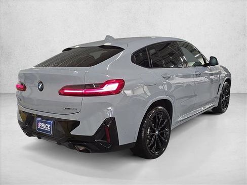 Used 2024 BMW X4 xDrive30i w/ Premium Package AWD/4WD image 5