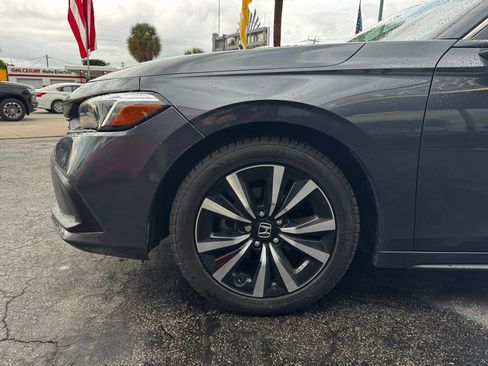 Used 2024 Honda Civic EX-L image 25