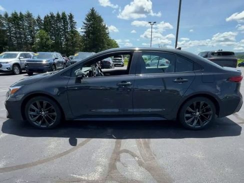 Used 2024 Toyota Corolla XSE FWD image 5