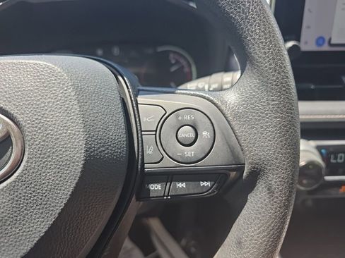 Used 2024 Toyota RAV4 XLE FWD image 22