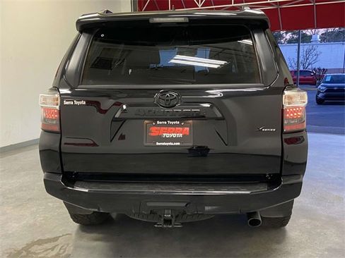 Used 2024 Toyota 4Runner SR5 Premium image 4