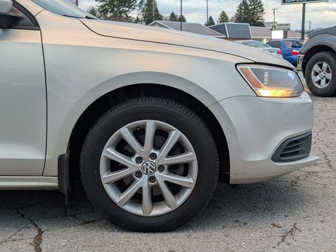 Used 2011 Volkswagen Jetta SE image 10