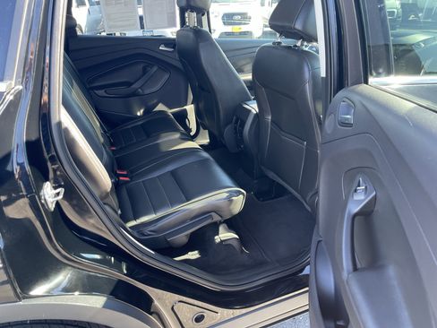 Used 2016 Ford Escape Titanium AWD/4WD image 29