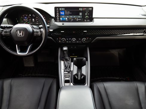 Used 2023 Honda Accord Touring image 26