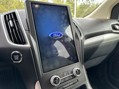 Used 2021 Ford Edge SEL w/ Cargo Accessory Package image 12