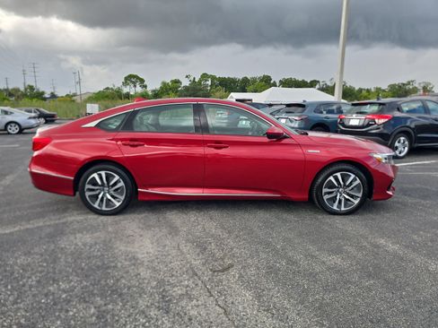 Used 2021 Honda Accord EX image 3