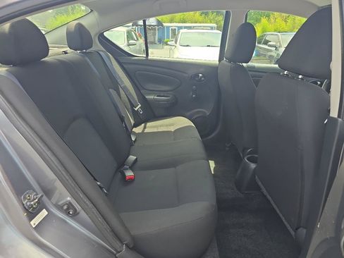 Used 2018 Nissan Versa S FWD image 14