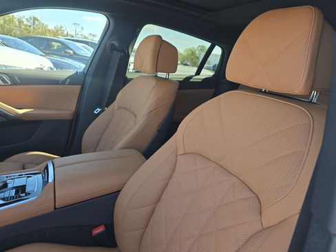 New 2026 BMW X6 xDrive40i w/ Climate Comfort Package image 14