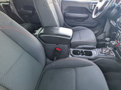 Used 2018 Jeep Wrangler Unlimited Rubicon image 10