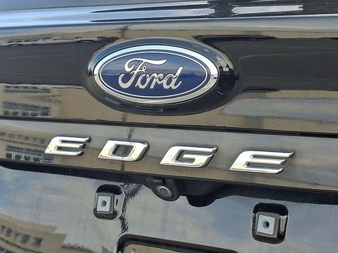 Certified 2022 Ford Edge SEL w/ Convenience Package image 29