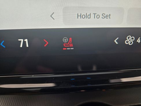 New 2025 Ford Expedition Active image 24