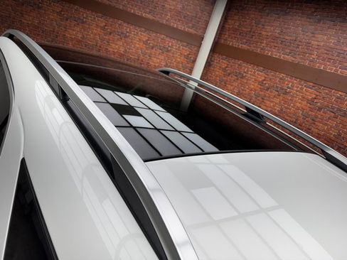 Used 2024 Mercedes-Benz GLE 450 4MATIC image 27