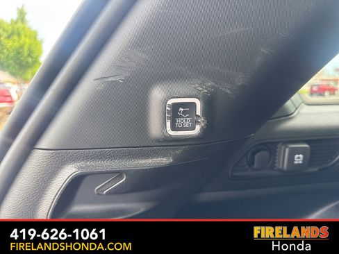 Used 2023 Jeep Grand Cherokee Altitude AWD/4WD image 32