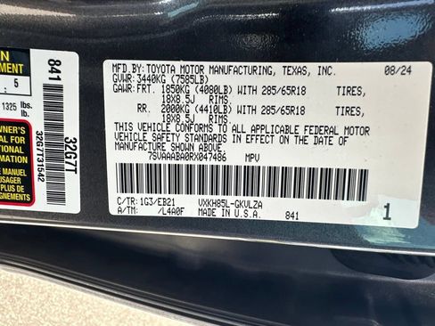 Used 2024 Toyota Sequoia TRD Pro AWD/4WD image 19