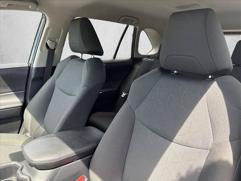 Certified 2025 Toyota RAV4 XLE FWD image 16