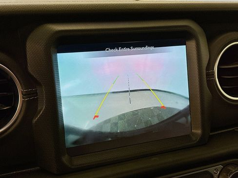 Used 2023 Jeep Wrangler Sahara w/ Cold Weather Group image 23