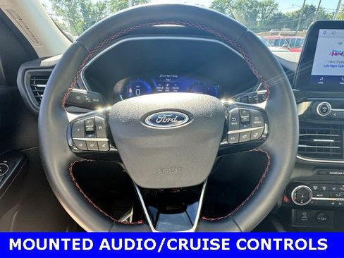 Used 2022 Ford Escape SEL w/ SEL Stealth AWD Package image 28