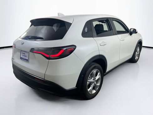Used 2023 Honda HR-V LX image 5