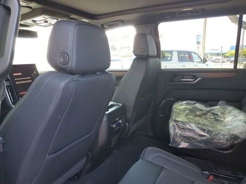New 2026 GMC Yukon XL Denali w/ Sun & Power Step Package AWD/4WD image 10