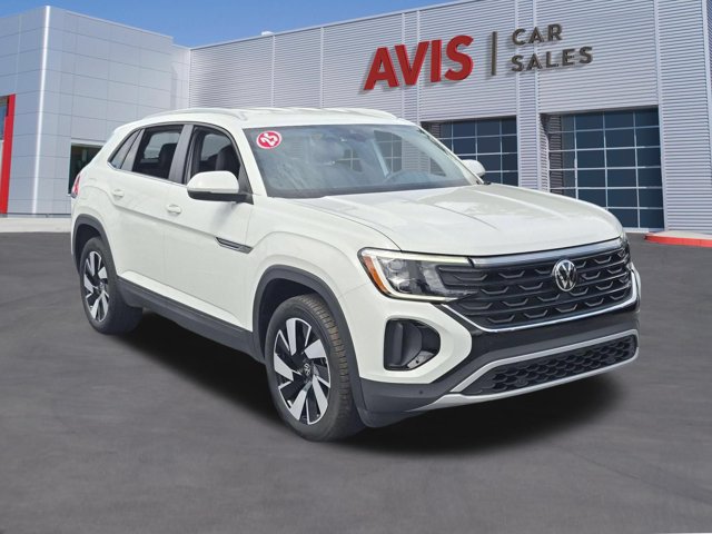 Used 2025 Volkswagen Atlas Cross Sport SE FWD image 3