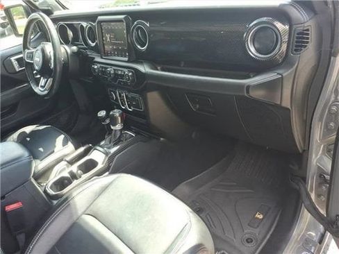 Used 2023 Jeep Wrangler Unlimited Sahara w/ Cold Weather Group AWD/4WD image 49
