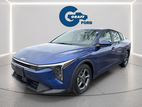 Used 2025 Kia K4 FWD image 2