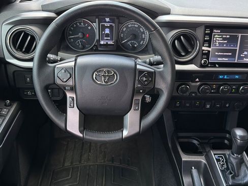 Used 2023 Toyota Tacoma TRD Sport w/ Technology Package AWD/4WD image 15