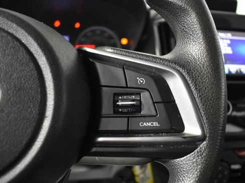 Used 2018 Subaru Crosstrek 2.0i AWD/4WD image 15