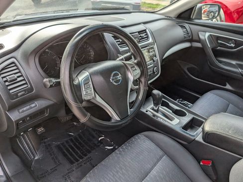 Used 2017 Nissan Altima 2.5 S w/ Power Driver Seat Package FWD image 12