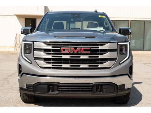 New 2026 GMC Sierra 1500 SLE w/ Preferred Package AWD/4WD image 3