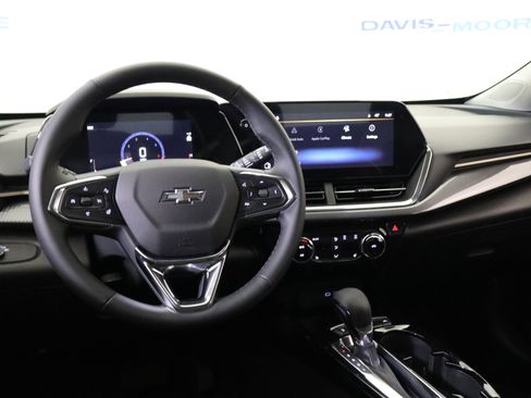 New 2026 Chevrolet Trax ACTIV FWD image 17