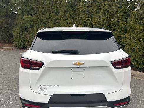 Used 2024 Chevrolet Blazer LT image 7