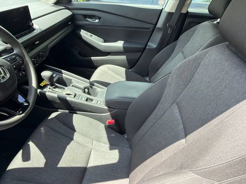 Used 2025 Honda Accord SE image 3